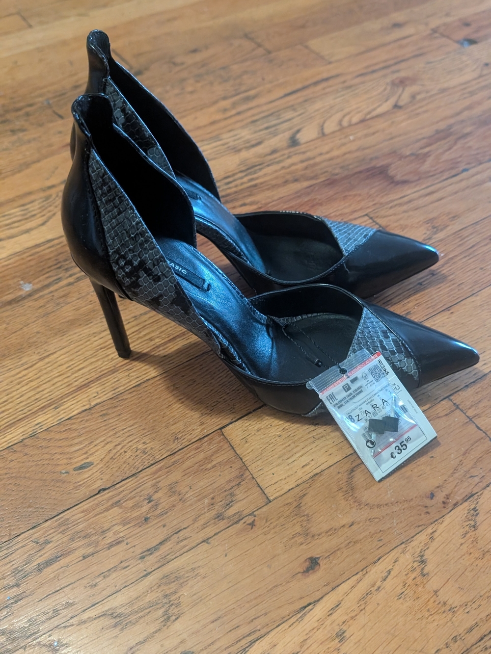 Zara Black Pointed Stiletto Pumps with Snake-Print Panels